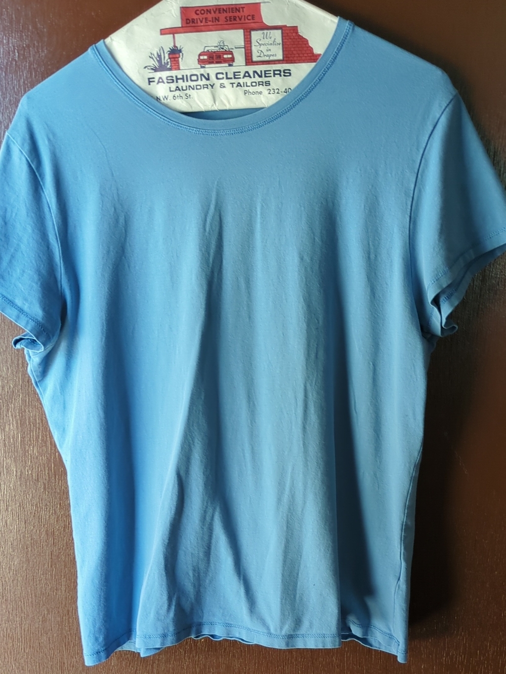 5 For $20. Classic Women's Sky Blue Stretch Crewneck Tee Size L
